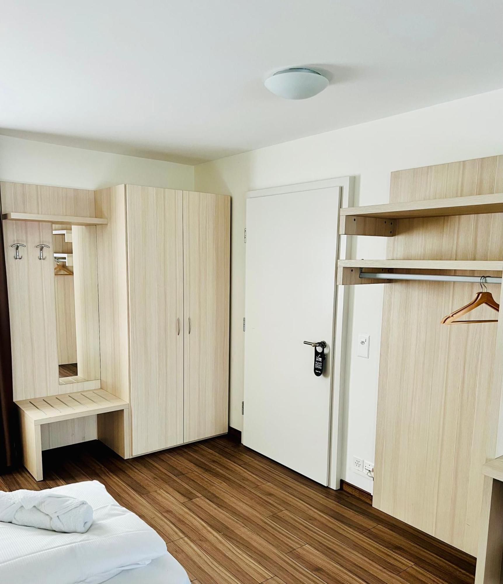 Hotel Domaine De La Sauge Cudrefin Экстерьер фото